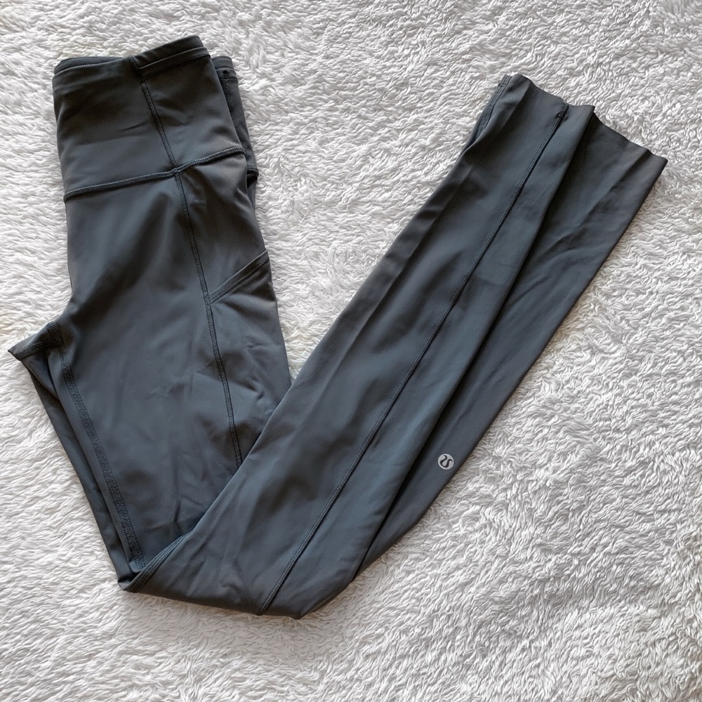 !!! LuluLemon gray leggings !!!